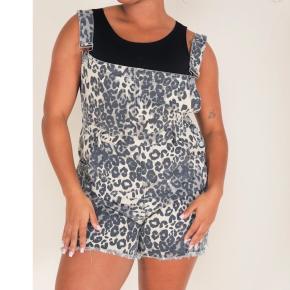 Molly Green JESSIE CHEETAH OVERALLS Women’s Medium - Picture 2 of 11